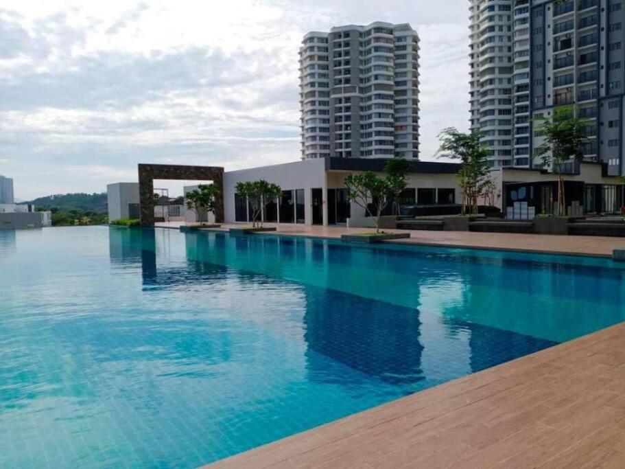 H&H Lovely Homestay In Nilai Luaran gambar